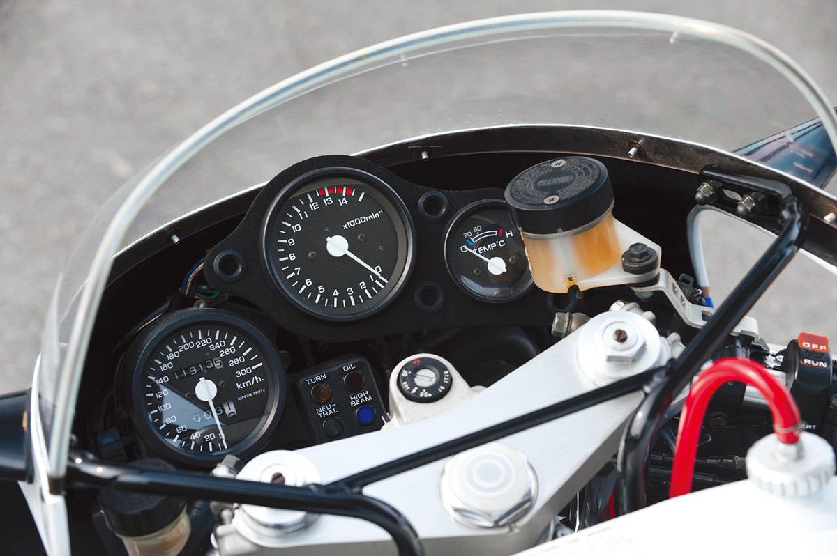 Accela@バイク記事紹介 tweet media