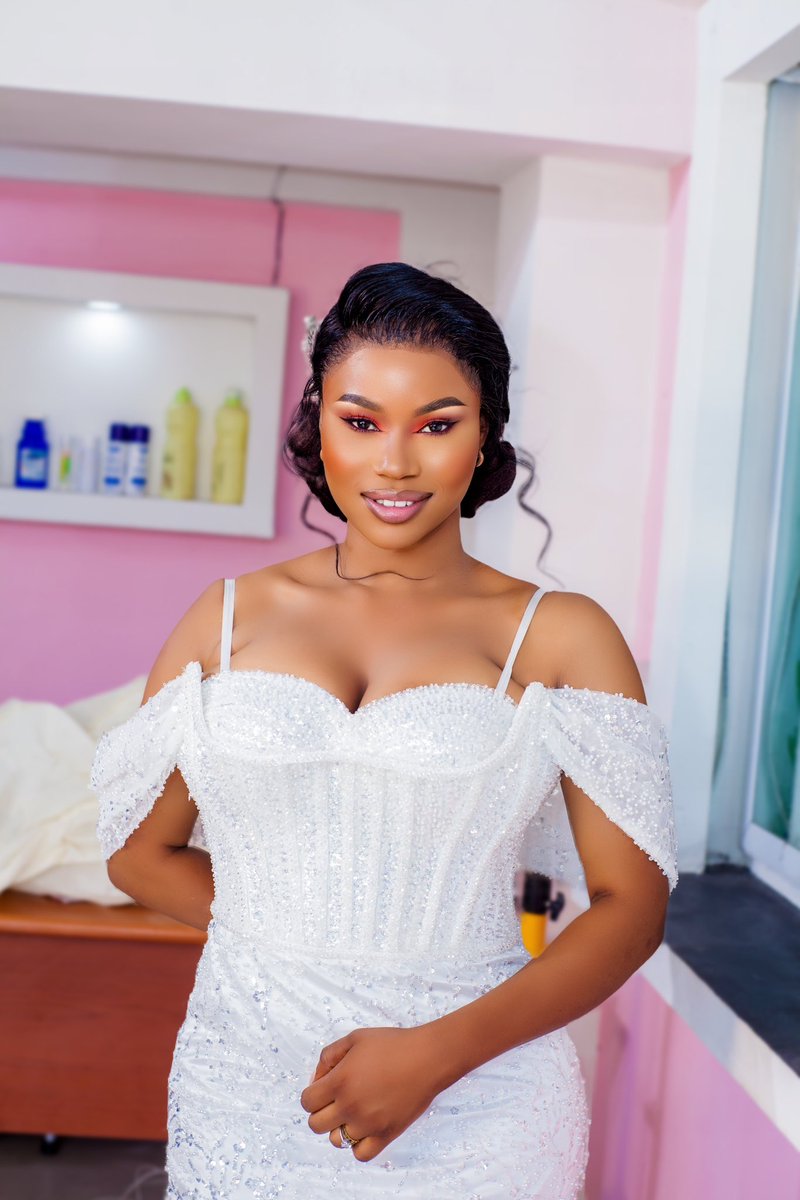 JohnnyLyba's tweet photo. Pour toutes vos Cérémonies: 
Mariage, Anniversaire , collation, conférence et autres …

Réservez dès maintenant chez #LibaFocus pour immortaliser vos moments inoubliables 

Réservez au +243 895960397

@chauffeur243 @Patrick_keebe @ManagaMvemba @GlodieKinsemi https://t.co/VI3ozKZBvq