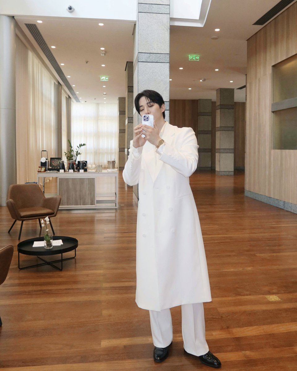 &lt;Midnight Sun&gt; in SÃO PAULO 𝗗-𝗗𝗔𝗬
Olá, pessoal!
prazer em conhecê-los💛

#이준호 #LEEJUNHO
#준호 #JUNHO
#MidnightSun
#MidnightSun_SÃOPAULO
#2025_LEEJUNHO_FANCON