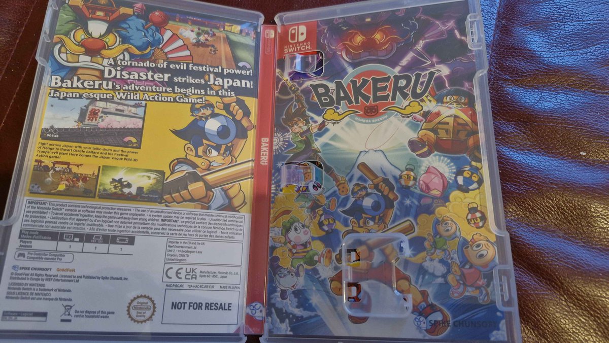 Yazuka's tweet photo. I have been eagerly awaiting #Bakeru since it was first announced for Japan. And now finally the physical version is here!! I love they included a real reversible cover for the EU version, so we can get rid of that USK age rating.
@SpikeChunsoft_e #GoodFeel #NintendoSwitch https://t.co/DJtd2aXnqL