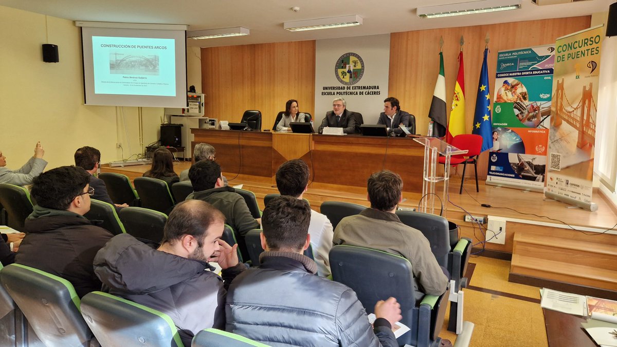 ¡Último día del II Concurso Nacional de Puentes Agustín de Betancourt en la EPCC! 

Iniciamos con la bienvenida por parte del director de la escuela, Jesús Torrecilla, y disfrutamos de la enriquecedora conferencia “Construcción de puentes arco” de D. Pablo Jiménez Guijarro (Adif)