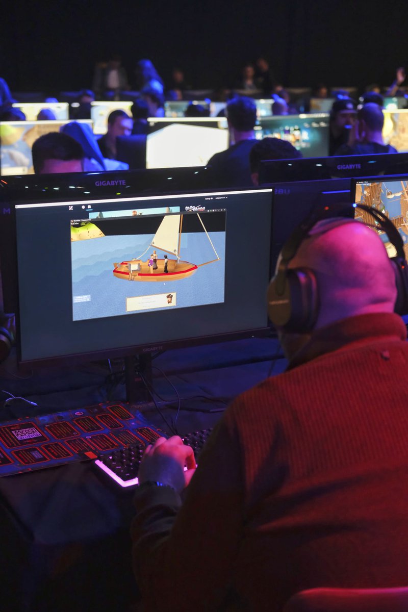 RuneFest tweet media