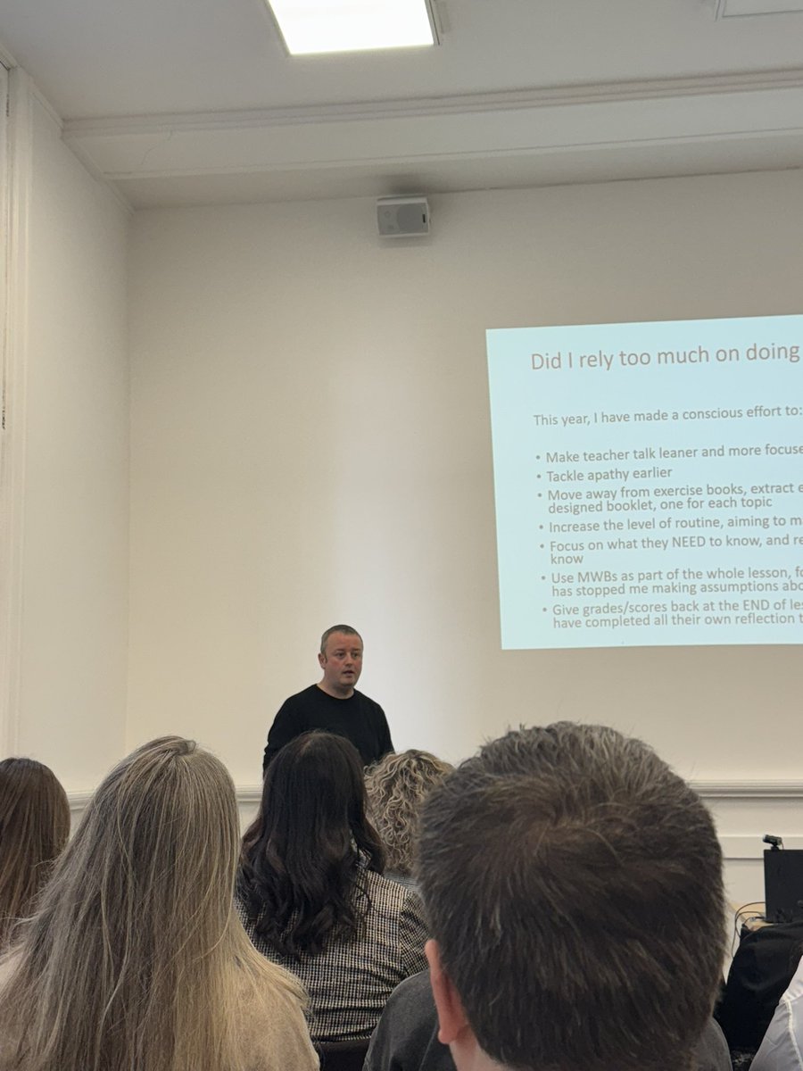 Nodding along to <a href="/Craig_Batty/">Craig Batty</a> who is being brilliantly reflective  #TTRConnect