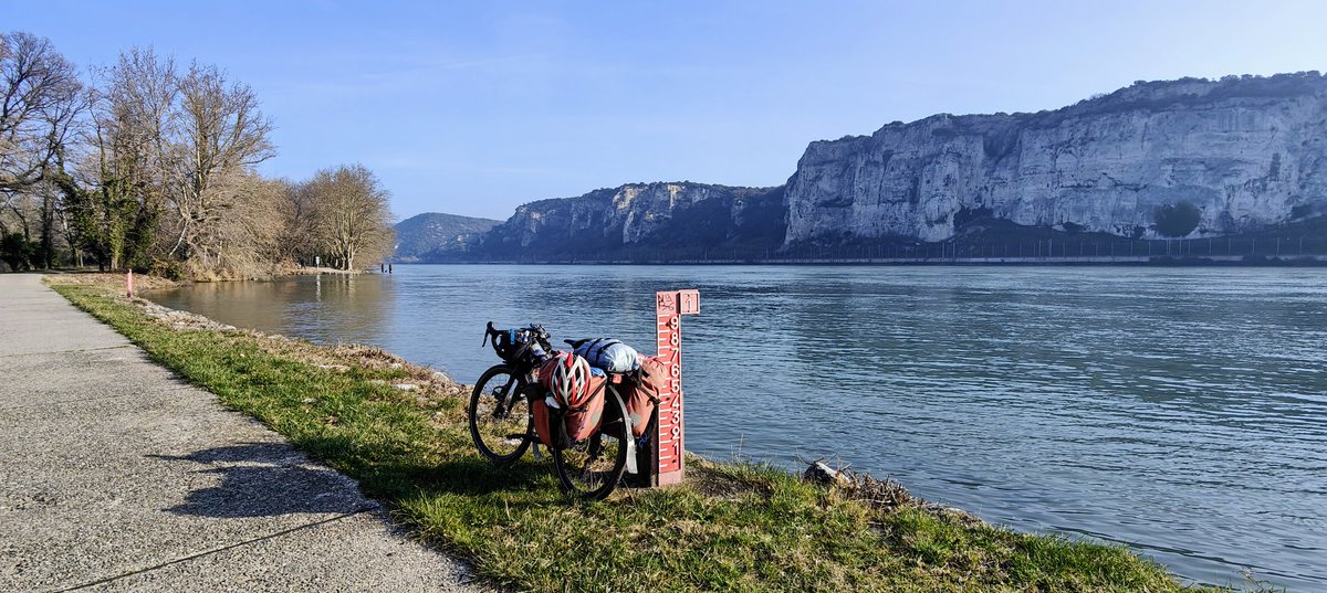 Dave Roe tweet media