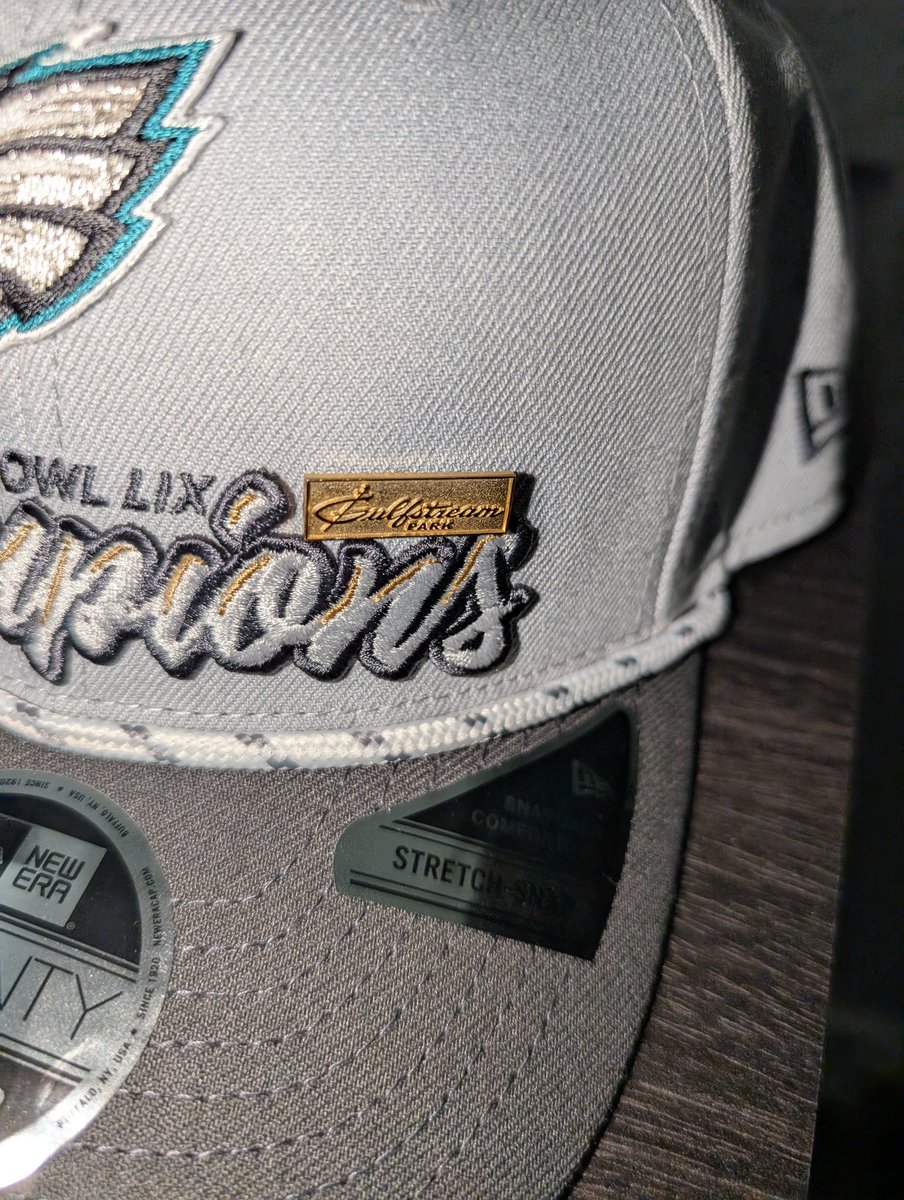 Today, my birds will be flying <a href="/GulfstreamPark/">Gulfstream Park</a> for the FOY Stakes Day.

Note: The pin does not comes with the hat. ✌️