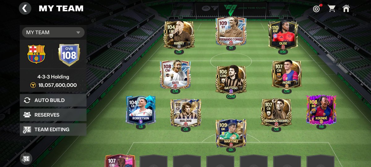 JoseV_29's tweet photo. Tengo un dilema, me salio Messi en las recompensas de MH pero ya tenia a Olise en esa posición, que recomiendan? (Aun tengo los 1000 puntos toty también) @tutiofifa https://t.co/zME6Fb6eZs
