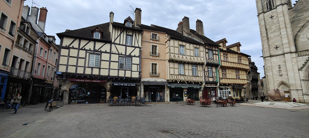 Dave Roe tweet media