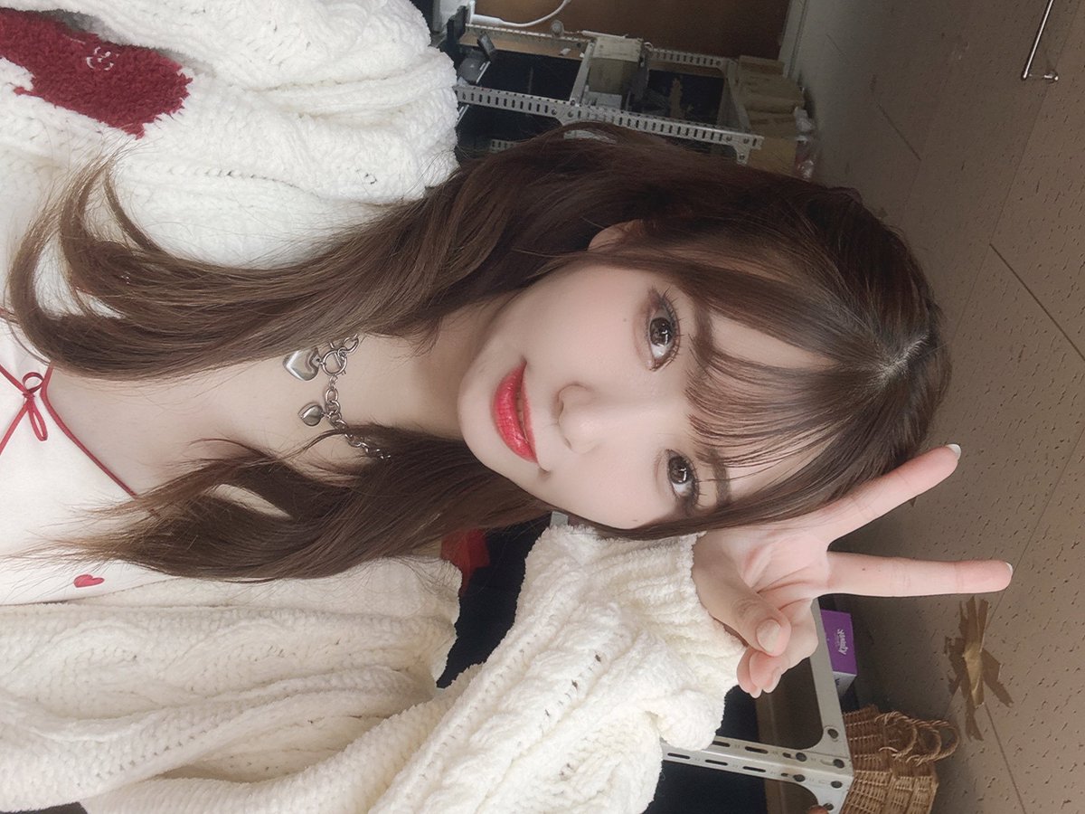 higuchi_mitsuha's tweet photo. 東洋ショー劇場8日間
あたたかい応援ありがとうございました🙂‍↕️
帰って来れてステージを見て頂けて言葉を交わせて。本当にかけがえのないひとときでした💧ただいま、おかえりができる日まで元気でいてね🌸また必ず東洋ショー劇場で踊れますように。alt🌸 https://t.co/7mlK2ZLskH