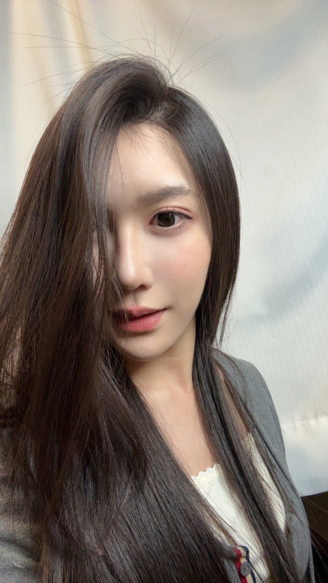 我把项圈取下来了 因为现在都流行脖子上挂玉牌🤡