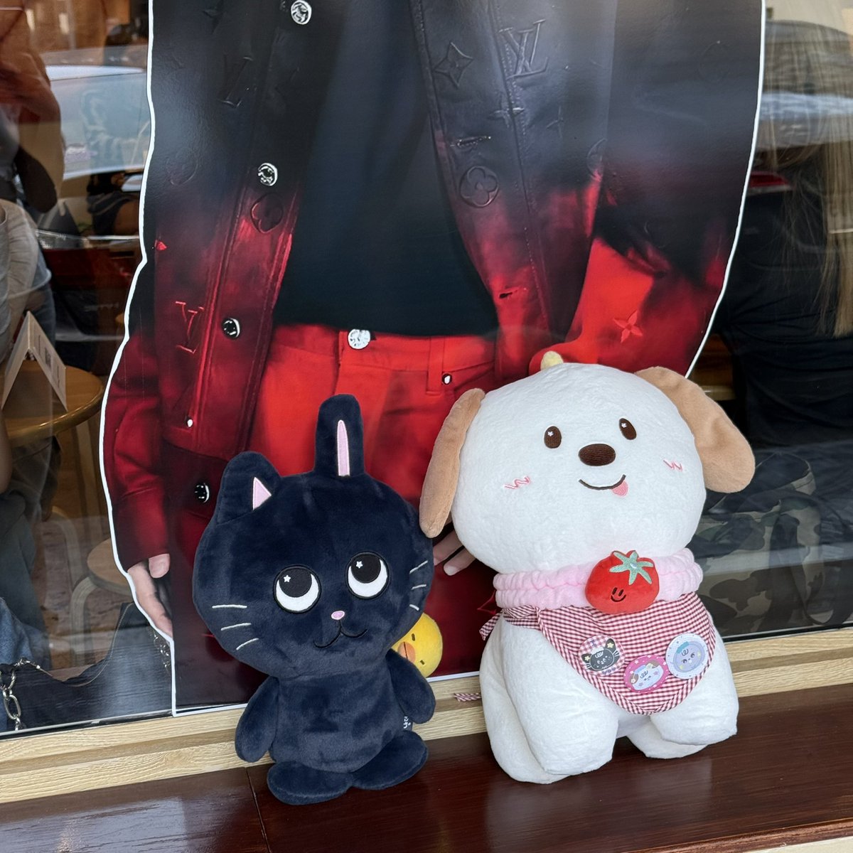 _babebambi's tweet image. ♥️🐈‍⬛🎸
#OurBrilliantRockstarWonbin 🎸