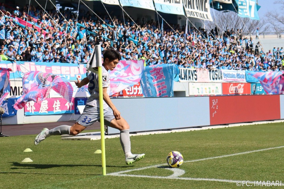 shuta_sasa's tweet photo. 明治安田J2リーグ第3節
vsサガン鳥栖　4-1 勝利🔥

初スタメンで出場する事が出来ました‼️
まだまだ成長してもっと、チームの勝利に貢献します！

やっぱり勝つのは最高

鳥栖まで多くのファン・サポーターの方々、
熱い応援ありがとうございました😊

#FC今治 
#初スタメン
#初勝利 
#次は伊予決戦 https://t.co/D9ebSXXRDa