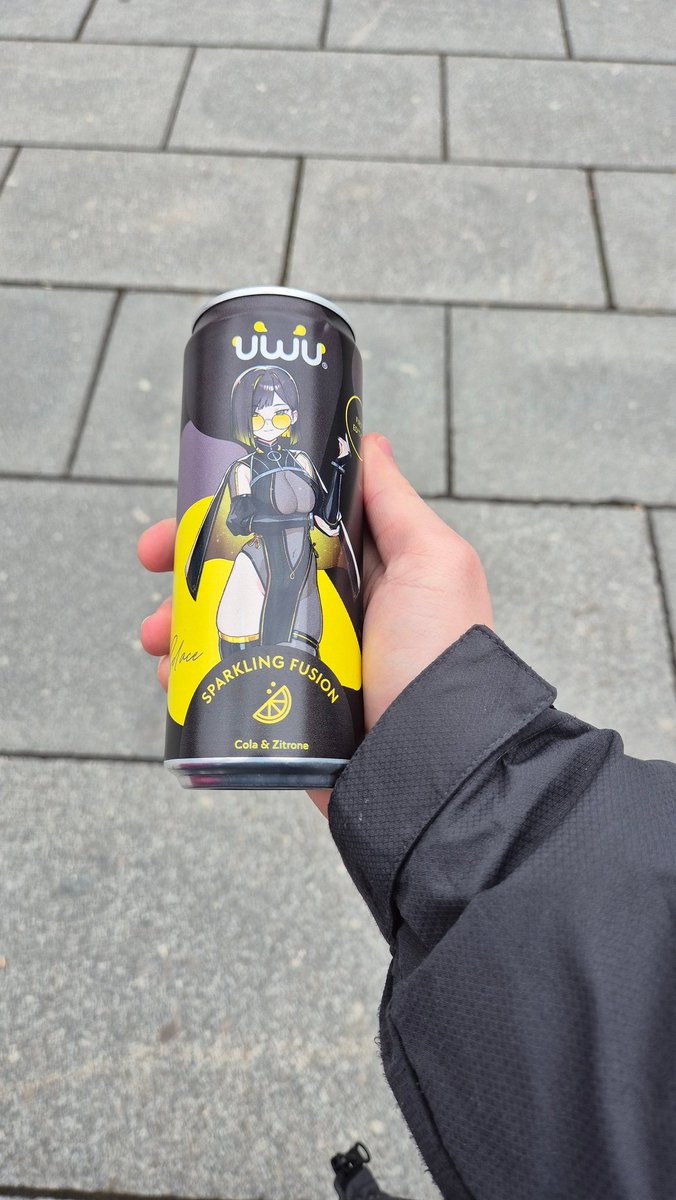 Erstes Mal Sparkling Fusion probieren von <a href="/uwudrink/">UWU®</a>. Direkt 12 Stück gekauft. Wird dann die nächste Woche erstmal auf Arbeit mitgenommen.😊