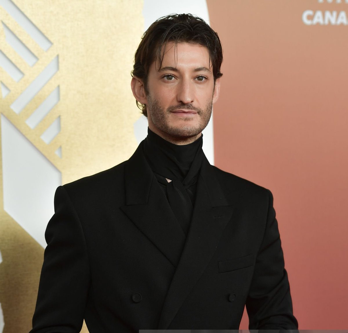 DarkNorah2001's tweet image. Red Carpet . Cèsar 2025.
Mucho talento y belleza sobre esa alfombra.
@pierreniney  #AnaísDemoustier #AnamariaVartolomei