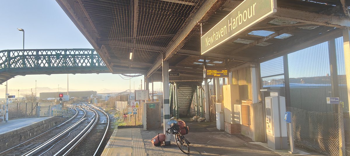 Dave Roe tweet media