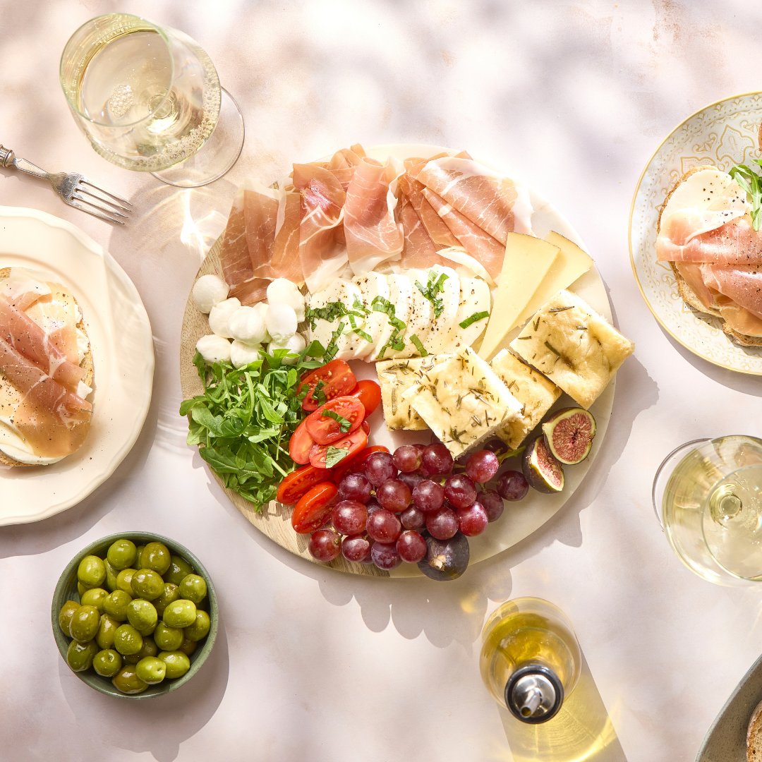 Experience the true Taste of Italy with every slice of Prosciutto Del Poggio. Delicately cured, this prosciutto brings an authentic, melt-in-your-mouth flavour to your meals. 

#TasteOfItaly #Prosciutto #BringingHolidaysHome