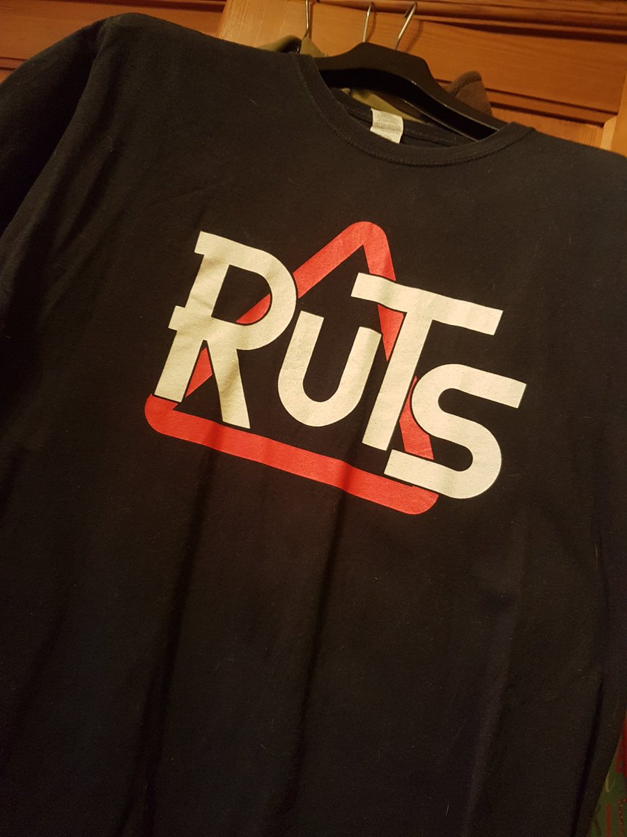 Today I'm wearing this .