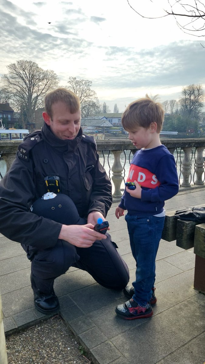 Twickenham Riverside Police (@mpstwickenham) on Twitter photo The team have been conducting routine foot patrols throughout the <a href="/MPSTwickenham/">Twickenham Riverside Police</a> ward, feel free to stop and have a chat with us regarding any local concerns or issues that you are experiencing. The more we know, the more we can do to help!
#localpolicing #community #metpolice The team have been conducting routine foot patrols throughout the <a href="/MPSTwickenham/">Twickenham Riverside Police</a> ward, feel free to stop and have a chat with us regarding any local concerns or issues that you are experiencing. The more we know, the more we can do to help!
#localpolicing #community #metpolice