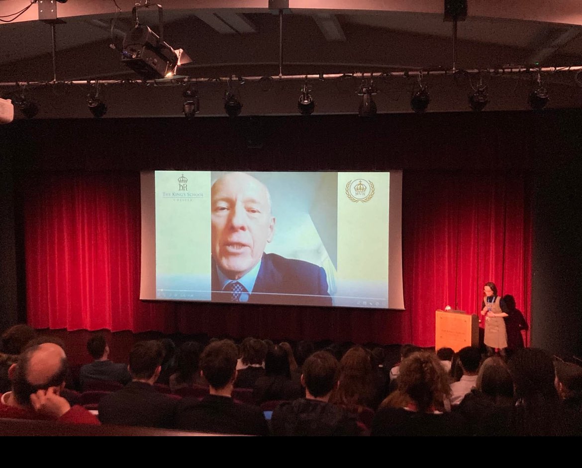 A bumper co-curricular weekend with so many <a href="/kingschester/">The King's School</a> pupils taking advantage of what’s on offer and representing the school fantastically, and even better in the sun ☀️ MUN, Debating, rowing, football, hockey, netball, D of E and cross-country.