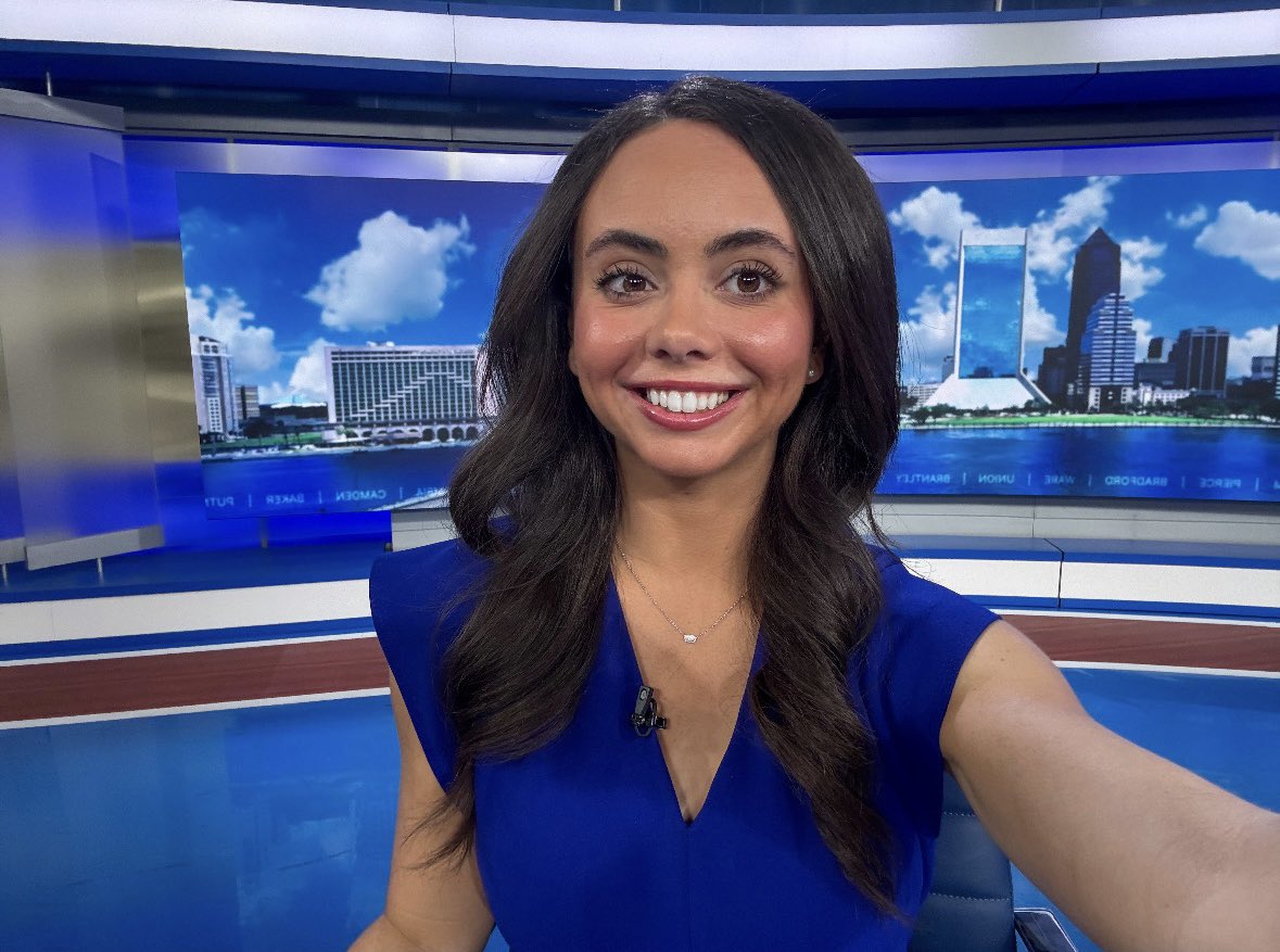 alexusctv's tweet photo. Happy Saturday! @TrevorsWeather is tracking great weather for the 48th annual Gate River Run. Good luck to all the runners! Watch @ActionNewsJax. We are on until 10am. https://t.co/1Hjc3XaS6j