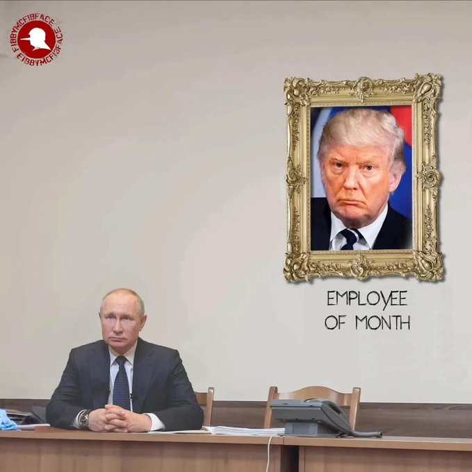 Terpi28's tweet photo. Best emplyee of month

#DonaldTrump #Zelenskyy https://t.co/dSwIw0HBJ1