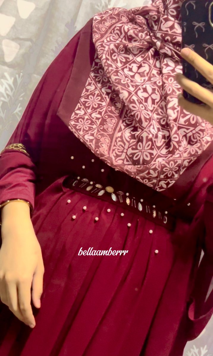 bellaamberrr's tweet photo. Warna maroon tengah hot kan? Yang best nya, boleh pakai jalan, kenduri &amp; raya sekaligus! 🤭 #kaftanviral #bajurayakaftan #kaftanmengandung #ibumengandung 

https://t.co/mYNzqFVUxm https://t.co/cbGenBV3vs