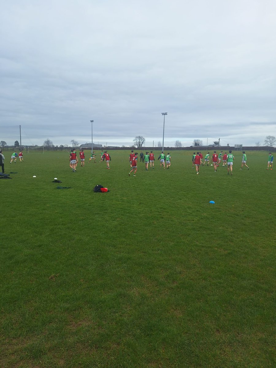 15 mins till throw in here at the Faithful Fields

The lads finishing their warm up!!