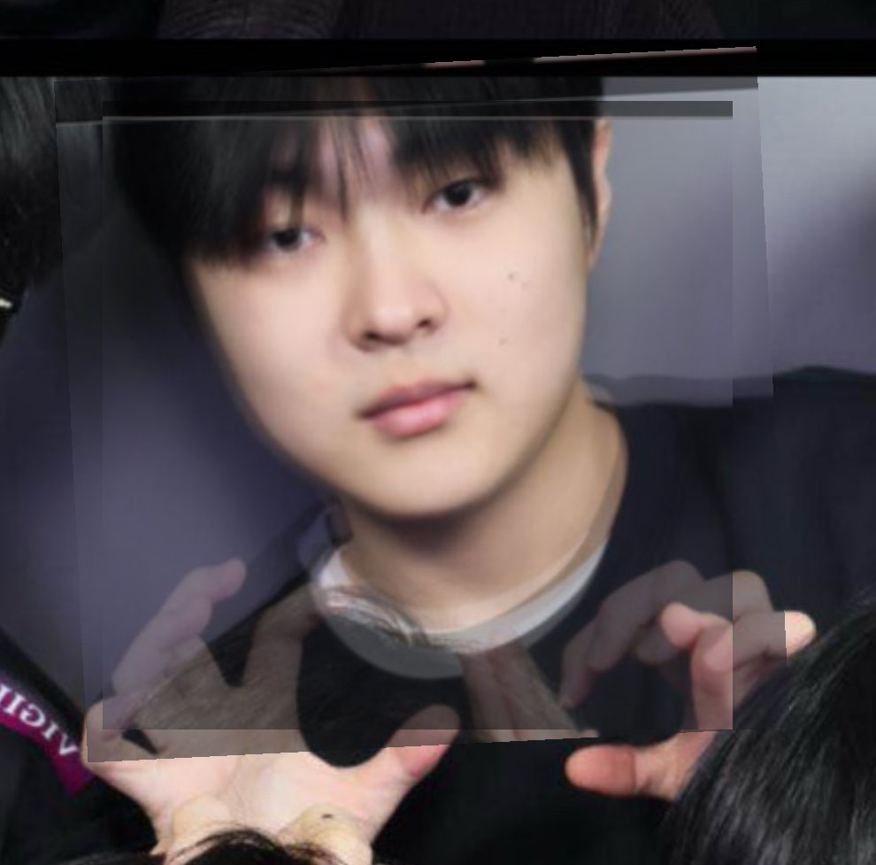 majigyeon's tweet image. 개웃긴 거 보실 분
엪티네컷 프로펫님 표정 진심 개똑같아서 혹시...? 하고 합성해 봤는데