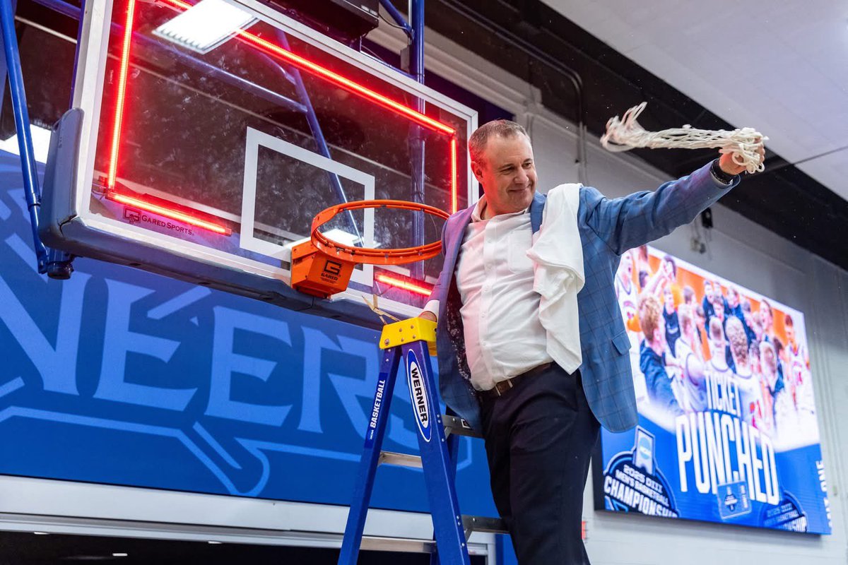 UW-Platteville Athletics (@uwp_pioneers) on Twitter photo 🏆Waking up back-to-back champs!🏆
<a href="/UWPlattMBB/">UW-Platteville Men’s Basketball</a> won its 2nd straight and 5th WIAC Tournament Title last night with a dominant 89-68 win on Bo Ryan Court!
#uwp #d3hoops #platteville 🏆Waking up back-to-back champs!🏆
<a href="/UWPlattMBB/">UW-Platteville Men’s Basketball</a> won its 2nd straight and 5th WIAC Tournament Title last night with a dominant 89-68 win on Bo Ryan Court!
#uwp #d3hoops #platteville