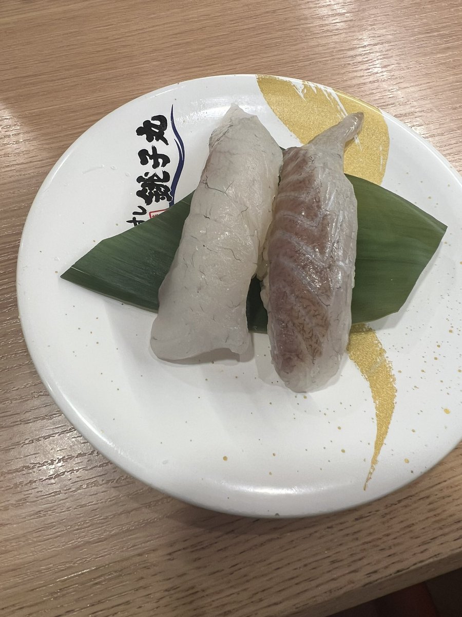 Cherry417Yuko's tweet photo. 銚子丸でぶり、すずき、カマトロ、カンパチ、オーロラサーモン塩炙り、ポテトを食べました https://t.co/Ymu9DIGHjW