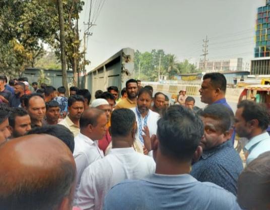 কালিয়াকৈরে ঝুট ব্যবসাকে কেন্দ্র করে বিএনপির দুই গ্রপের সংর্ঘষ ,আহত ১২