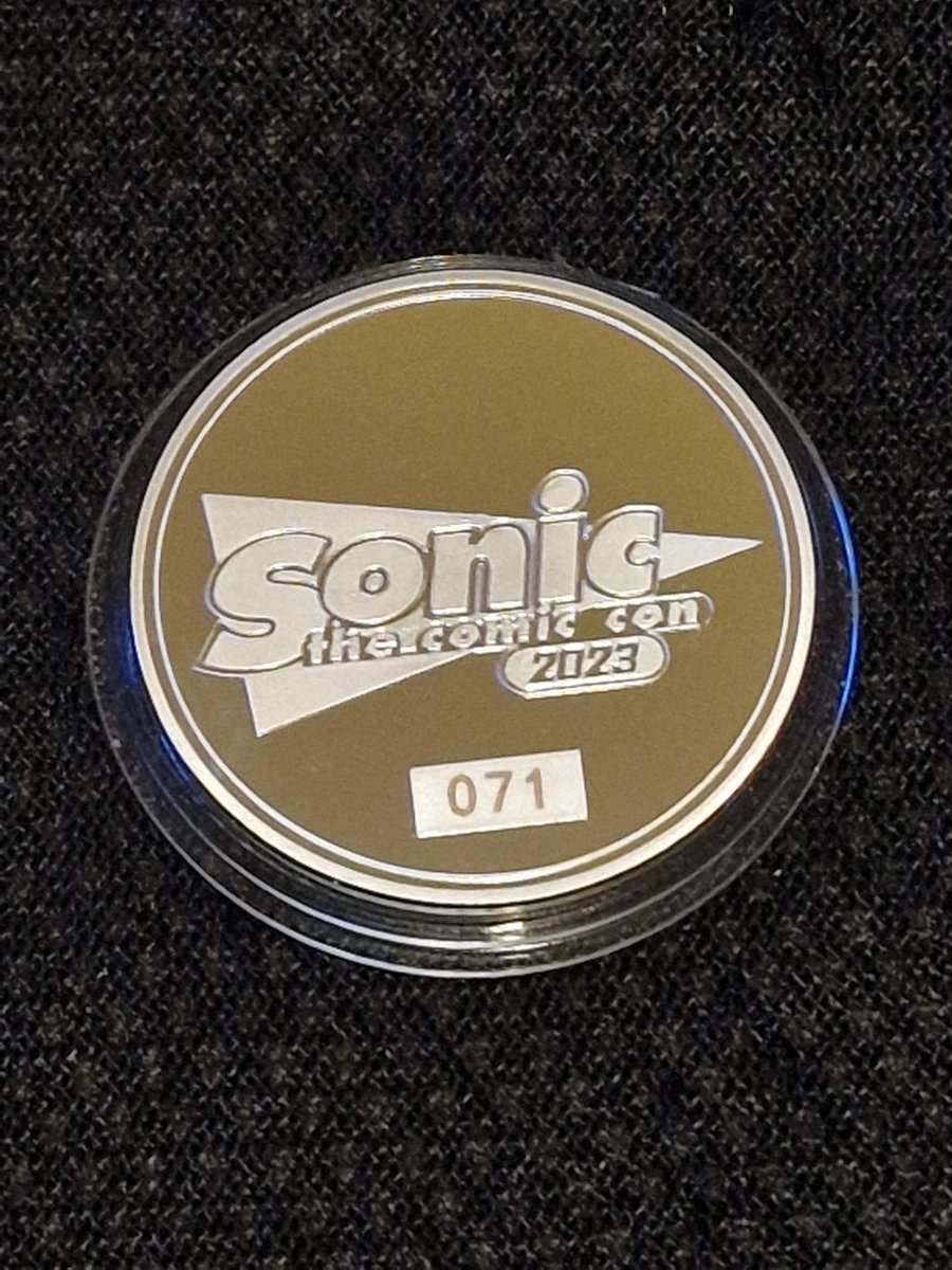Auctions ending today! Get some exclusive Sonic the Comic Con / STC 30th merchandise while you can!

ebay.co.uk/usr/thesilvers…