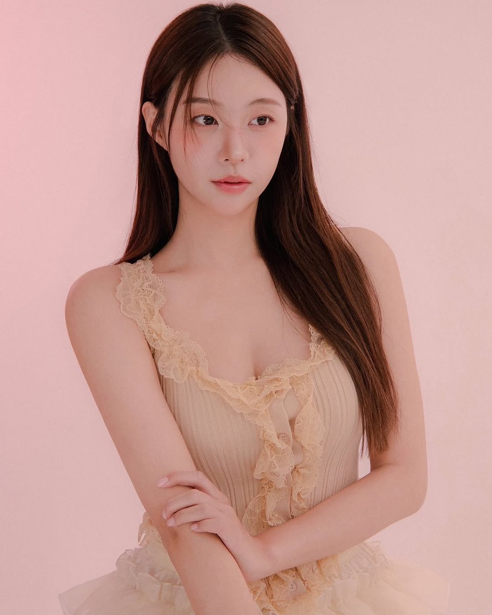 goldenjk7_'s tweet photo. Youjin’s Instagram Update

Omgg she looks so pretty! 💞 #SinglesInferno4 https://t.co/gymE5iqvjB
