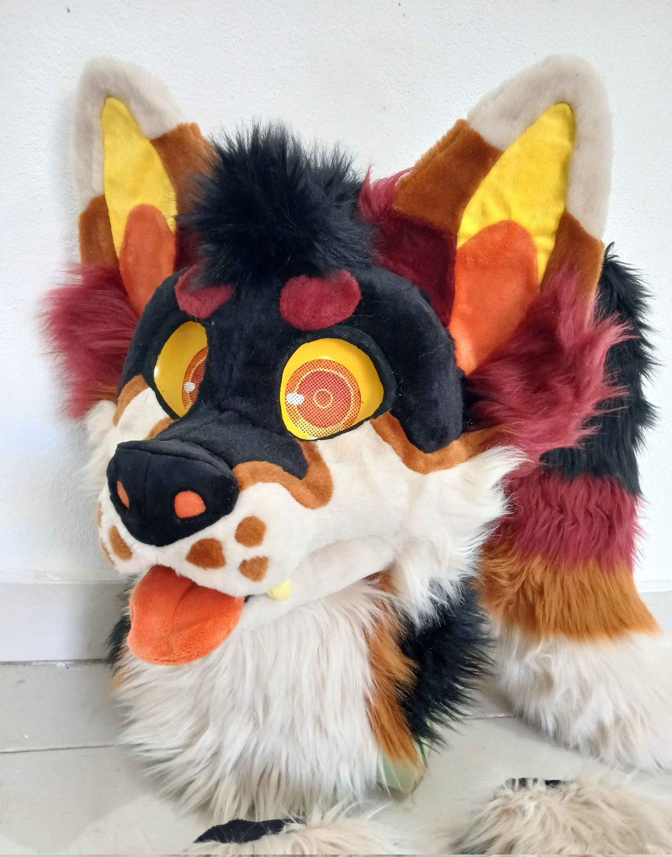 KokoCritters's tweet image. mini partial that I finished recently, the head base is from a few years ago and repairs were made