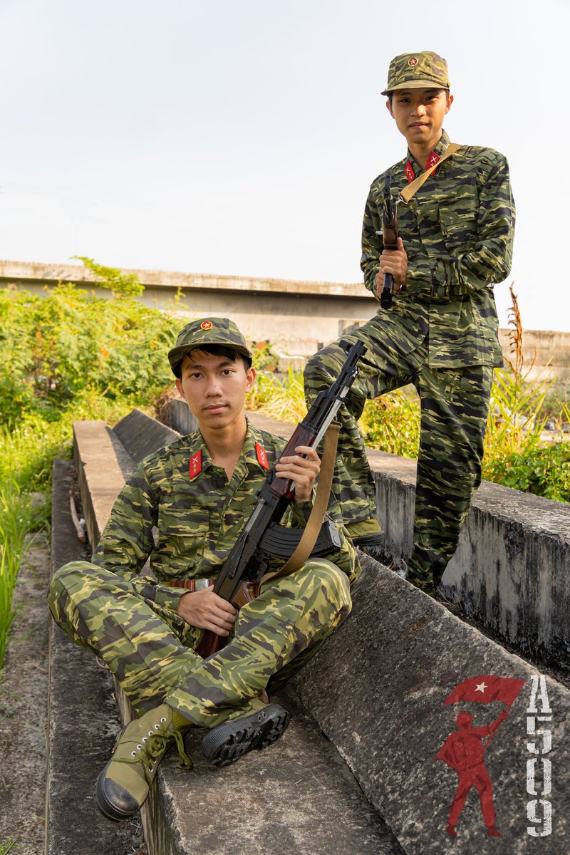 A509VN's tweet image. Vietnam People's Army infantry in K94 camouflage uniforms, late 1990s
#A509 #K94 #vietnampeoplesarmy