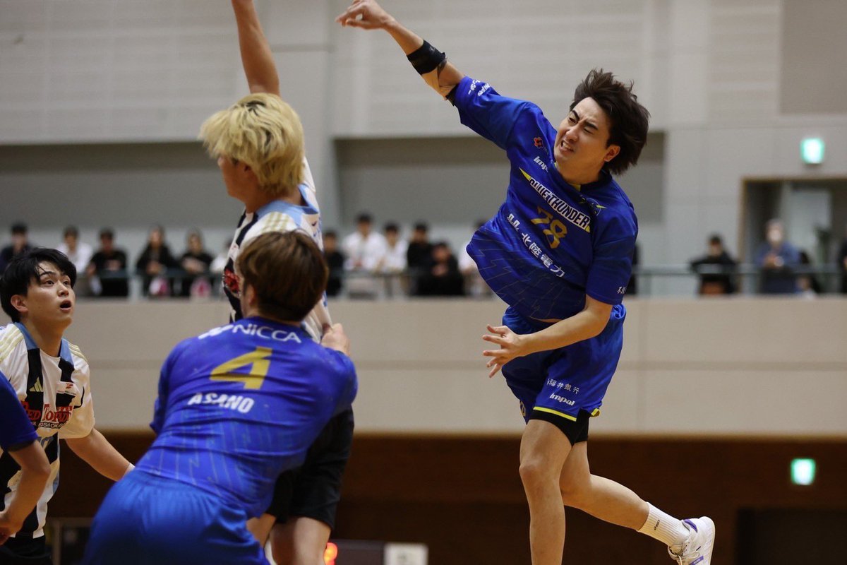 fu_ei_bluethun's tweet photo. 【 Game photo①📸】

リーグH
vsレットル佐賀

／
24-40 敗戦
(11-19,13-21)
＼

沢山の応援ありがとうございました！
次はアウェイでアルバモス大阪と対戦！

#福井永平寺ブルーサンダー https://t.co/cu8hV99hp9