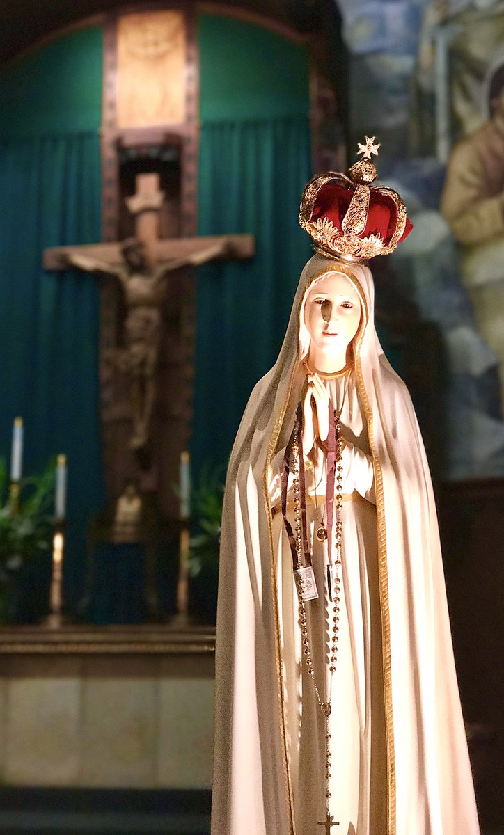 CatholicFQ's tweet image. In 1917, during World War I, Our Lady of Fatima appeared to three shepherd children in Portugal. 

Her message? A warning about sin and a powerful prayer for souls. 

Let’s break it down. 🧵