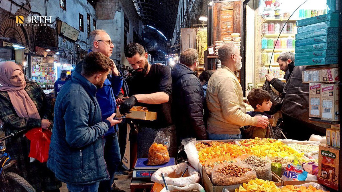 #بەوێنە
کەش و هەوای یەکەم رۆژی مانگی رەمەزانی پیرۆز لە دیمەشقی پایتەختی سوریا
نۆڕمان عەباس - #نۆرس_پرێس