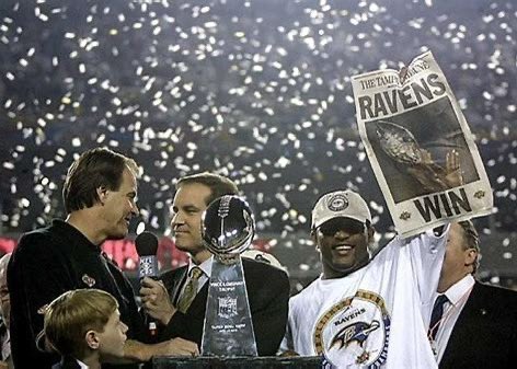 FunStatFunFact's tweet photo. #NFL Fun Fact of the Day:

In the 2000 NFL season, the Baltimore #Ravens won the Super Bowl without scoring a single offensive touchdown for five straight games during the regular season. Their defense, led by Ray Lewis, was so dominant that they still managed to win two of those games, relying on field goals and defensive scores. That same defense went on to allow just 23 total points in four playoff games, securing one of the most dominant defensive runs in NFL history.