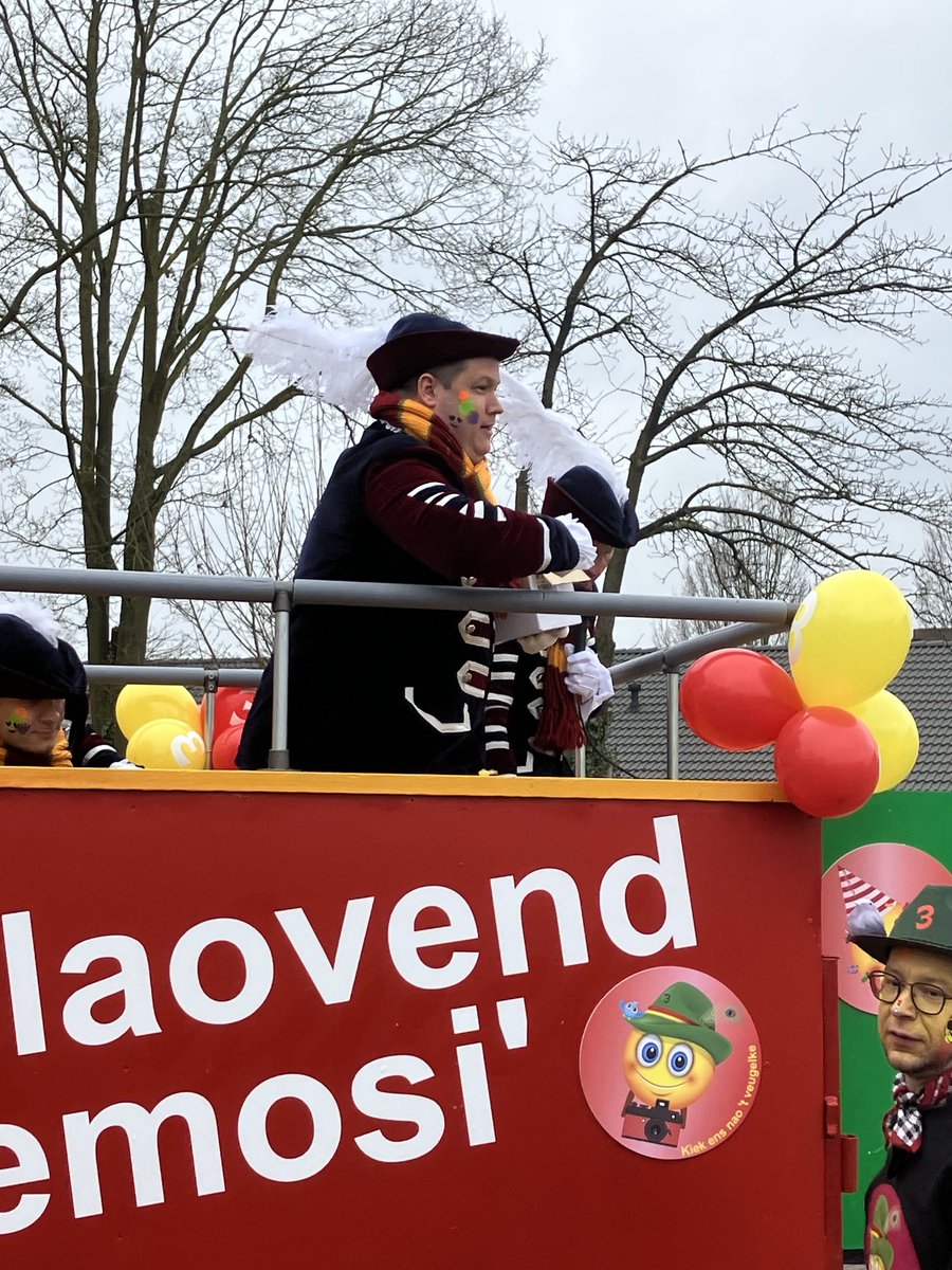 ⁦<a href="/poerker/">CV de Poerker</a>⁩ wederom een zeer mooie optocht! 👍