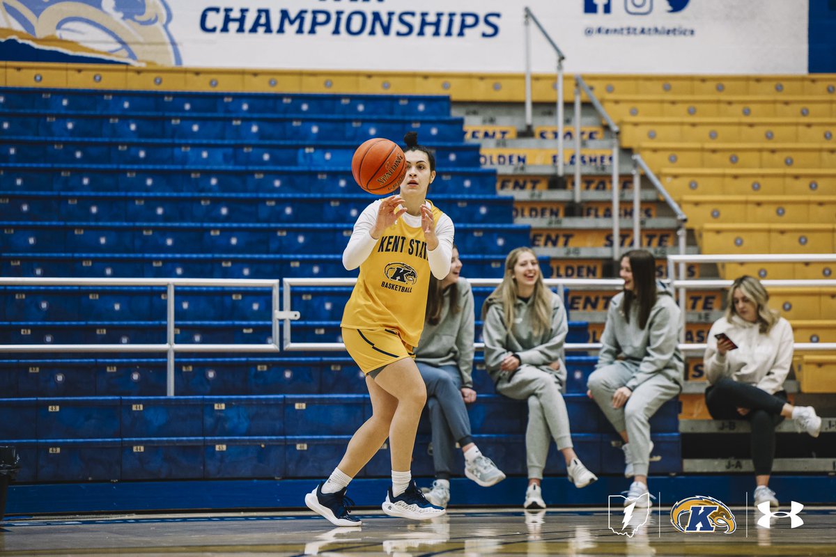 KentStWBB's tweet photo. Final touches. 

#GoFlashes⚡️ https://t.co/YYxBL8TSrQ