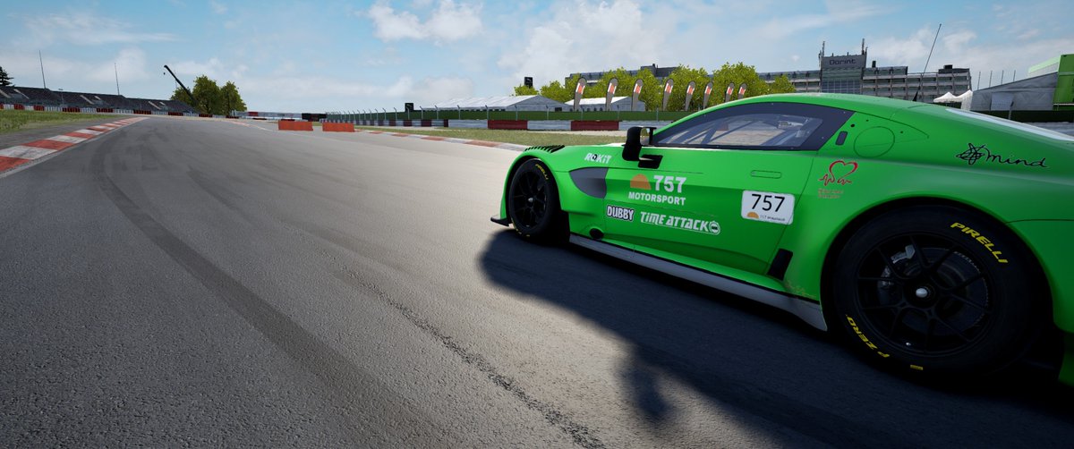 45 mins into EoS World Endurance GT at Red Bull Ring! 🏁

Shineay at the wheel with Jake, Webby and Flynn ready for their stints in this 8hr endurance race! Pushing hard and racing clean!

Here's a glimpse of our livery below 👇

#757Motorsport #SimRacing