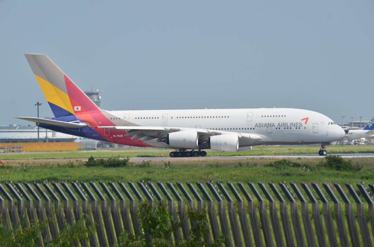 2024/9/5
ASIANA AIRLINES
AirbusA380-800   HL7635
RJAA