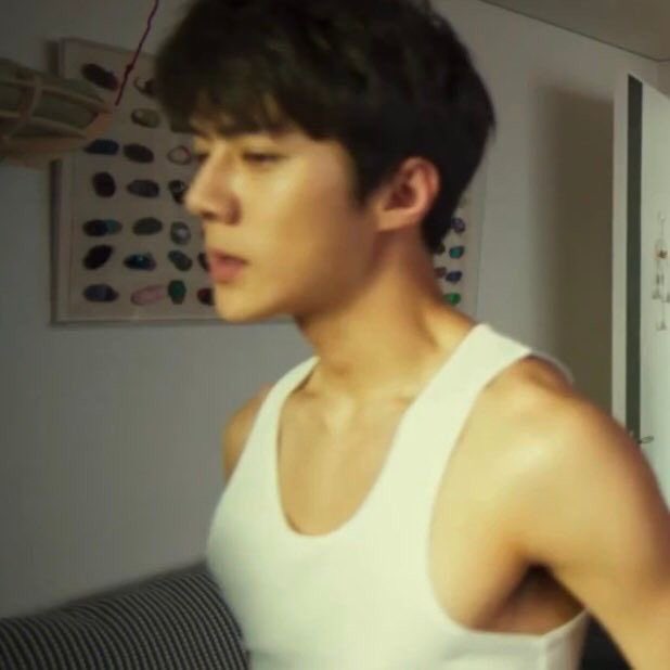 vicotinamide's tweet photo. fuck that ai tank top trend OH SEHUN WE MISS YOU https://t.co/qElTAivaNj