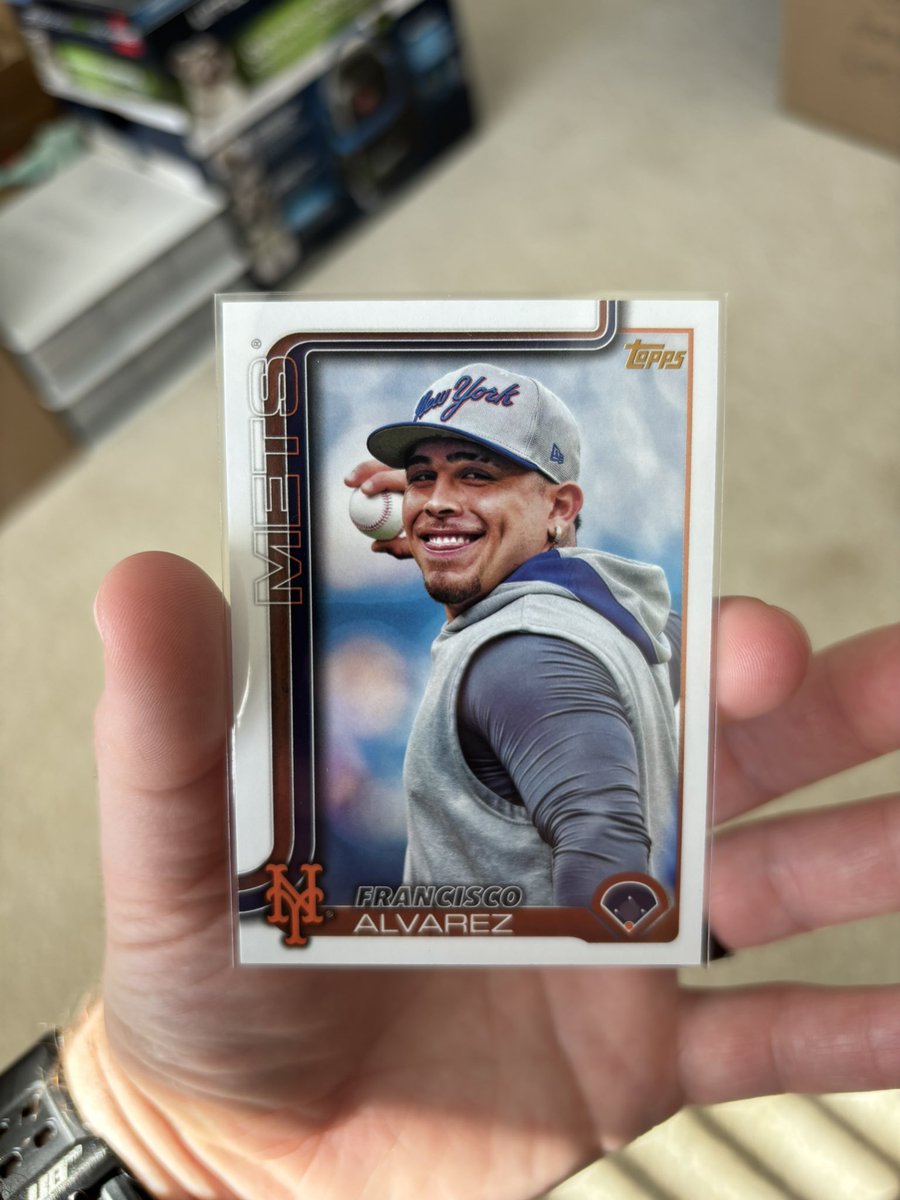 WrayJosh's tweet image. Freshly pulled Francisco Alvarez Golden Mirror SSP. $75 shipped