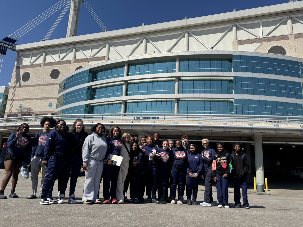 Live stream for the championship:

uiltexas.org/basketball/sta…