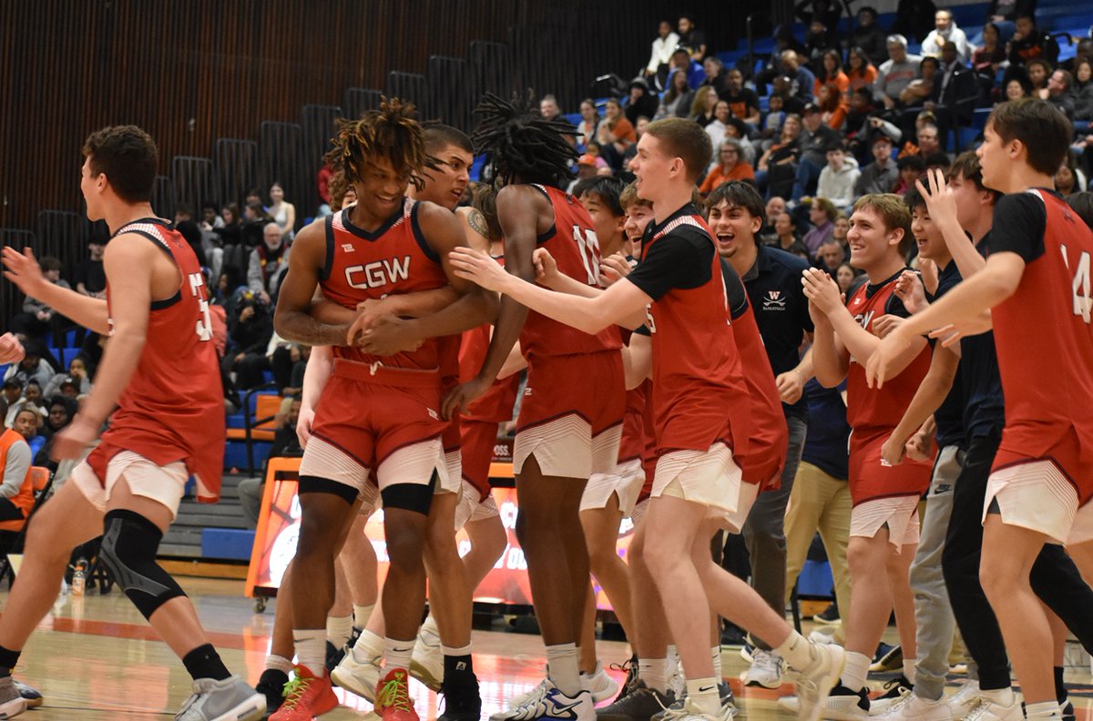 Sophomore Kaylen Chilton had 20 points and a key three-pointer to blunt Hayfield's momentum, as @WTWBoysHoops claimed the Occoquan, defeating the Hawks 61-53. Story by TJ Davis <a href="/Ttown316/">TJ_Davis</a> here: novahoops.com/woodson/
