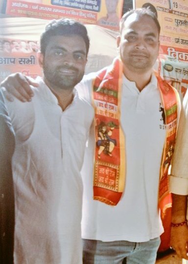 arunbehappy87's tweet photo. @inakulbjp आदरणीय बड़े भाई साहब नकुल भारद्वाज जी (पूर्व युवा मोर्चा प्रदेश अध्यक्ष दिल्ली) को जन्मदिवस पर हार्दिक बधाई एवं शुभकामनाएं 🎉🎉 https://t.co/PFm9oY9XmH