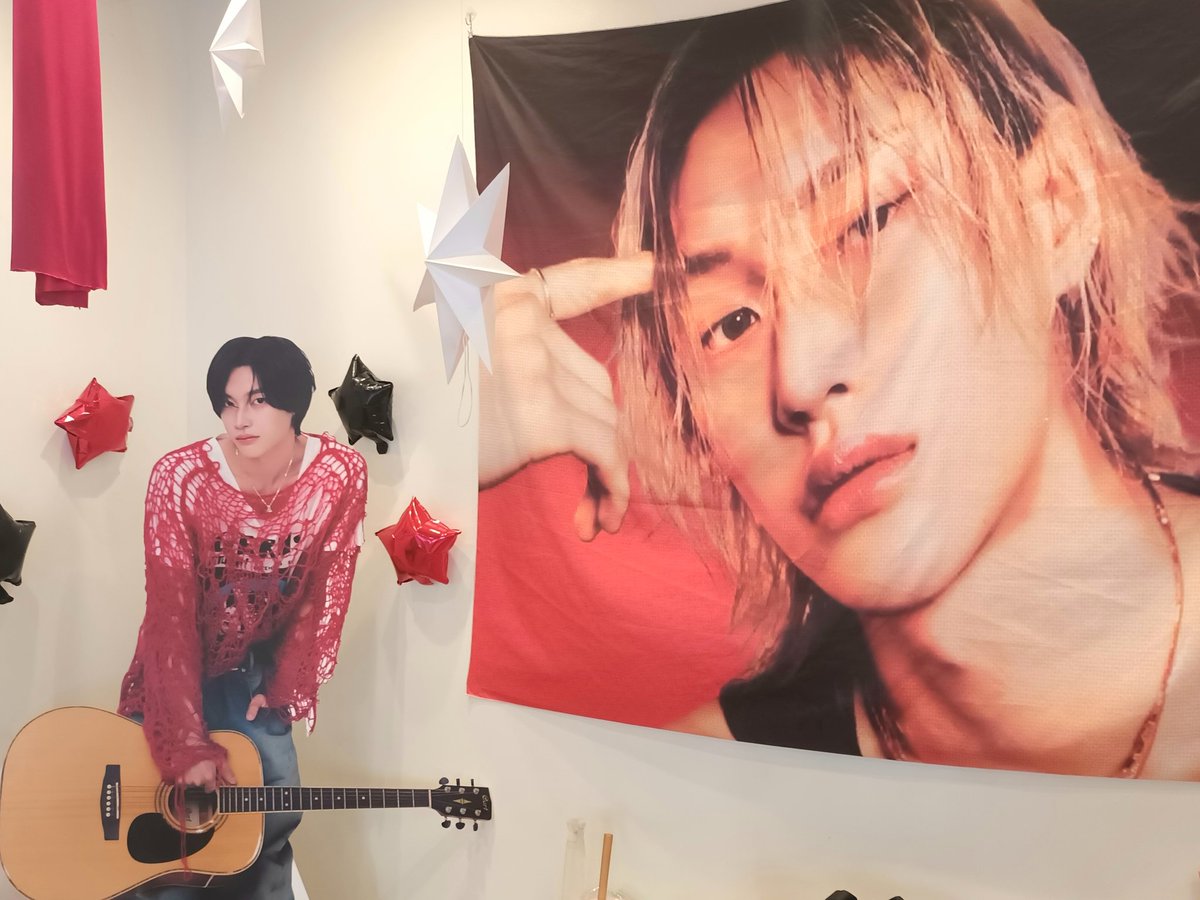 piipurrple's tweet image. 🎸✨️ #OurBrilliantRockstarWonbin
