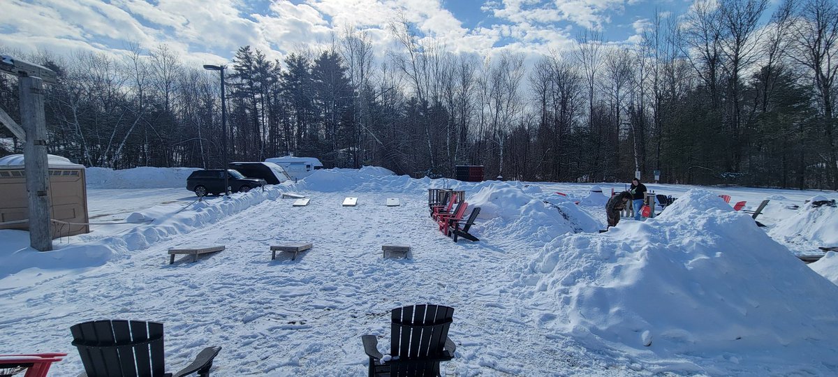 SteveYourelive1's tweet image. It's a god damn beautiful day for a live show and some cornhole.

Tournament starts at 11:30 a.m. Double elimination.

Even if you're not playing but want to swing by and hang out, we'll be here.