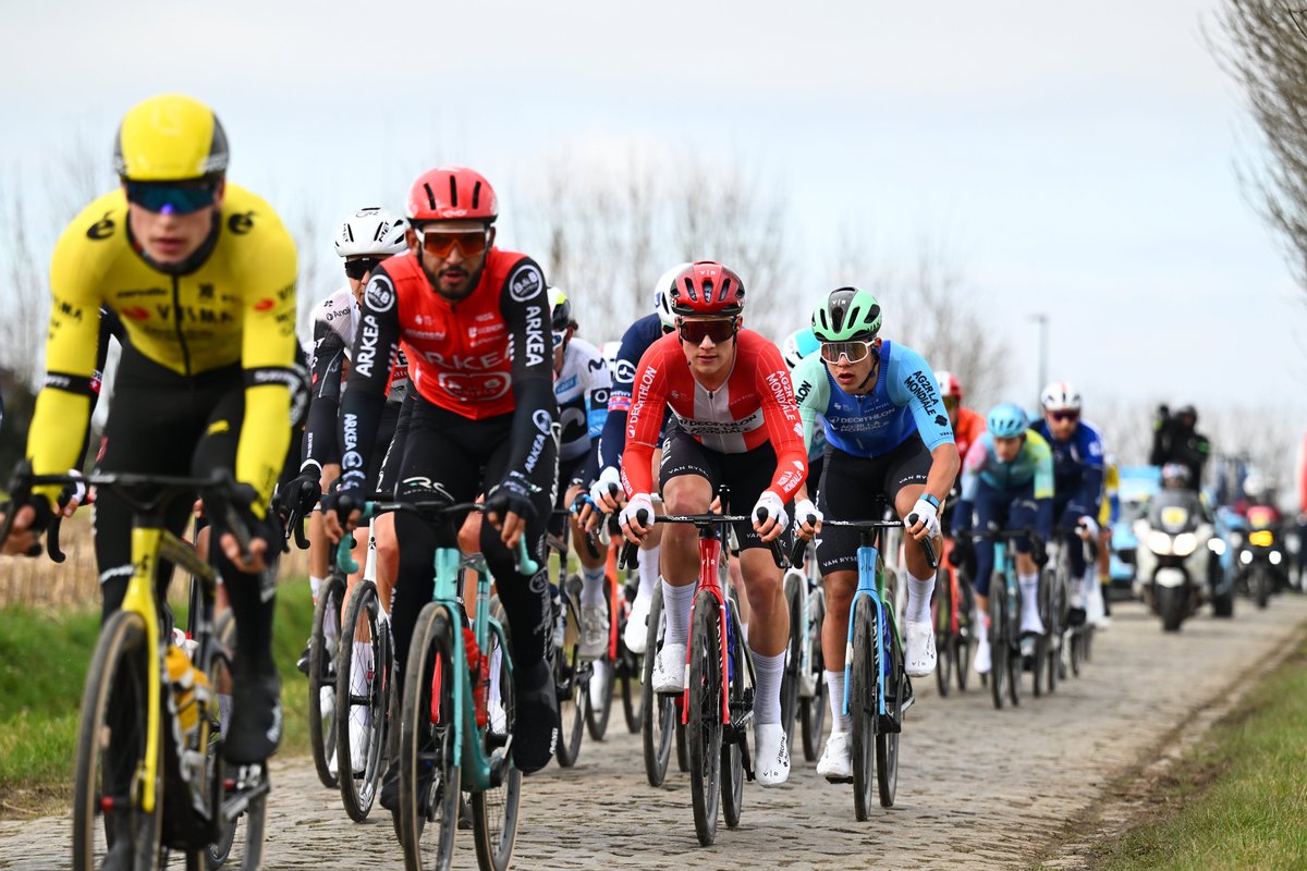 🇧🇪 <a href="/OmloopHNB/">Omloop Nieuwsblad</a> 

C'était l'heure de la reprise en Belgique ! Une victoire qui s'est finalement jouée au sprint (presque) massif, <a href="/rsojberg/">Rasmus Søjberg Pedersen</a> 🇩🇰 termine 13e de sa première classique WT.

First leg of Belgium's opening weekend done! A bunch sprint finish wrapped up this edition.